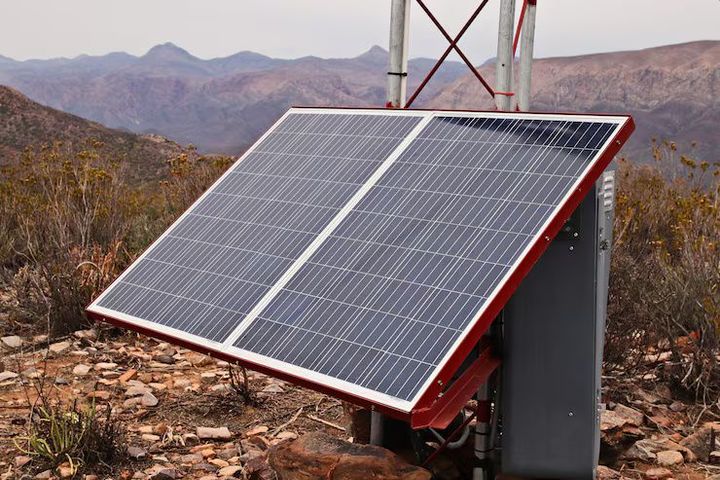 Portable Solar Generators: Explore Practical Backup Power Solutions