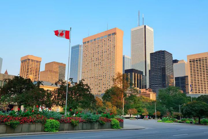 Explore Canada Work Opportunities for Global Professionals